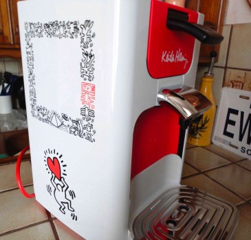 Keith Haring - Senseo® Quadrante koffiepparaat vendu ! Voir le résultat de  la vente.