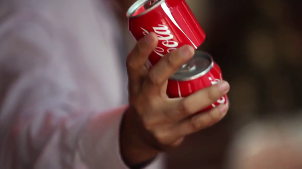 Coca cola sharing can canette-2013-05-29-12h28m11s47