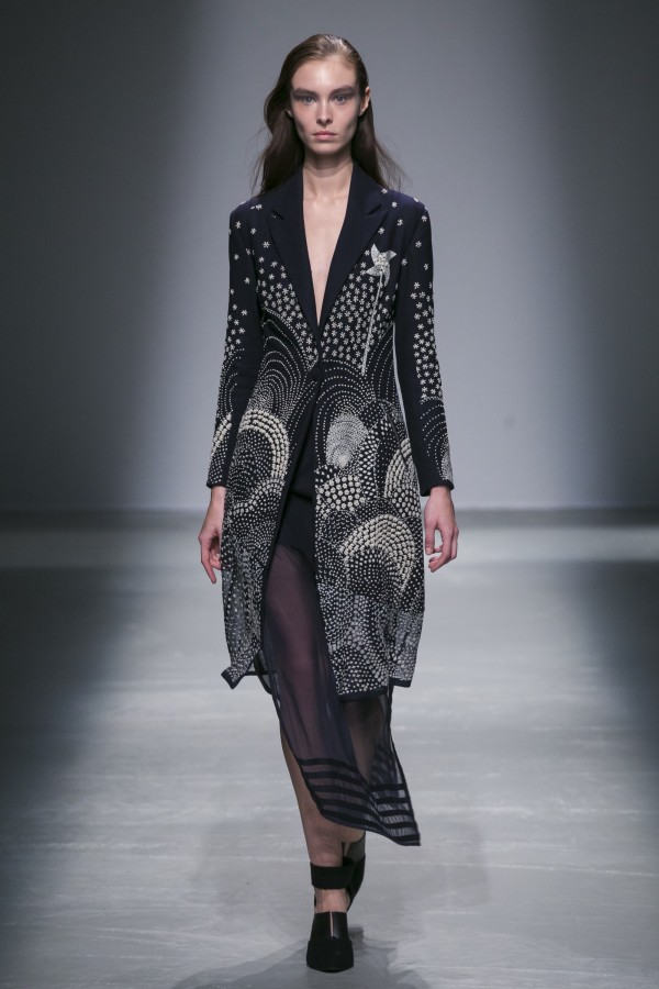 Rahul Mishra Ready to Wear Fall Winter 2015 fashion show in Paris