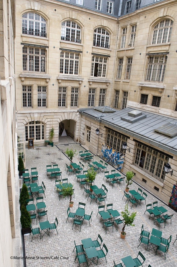 Caf Cour 55 rue des Francs Bourgeois Paris Mai 2015