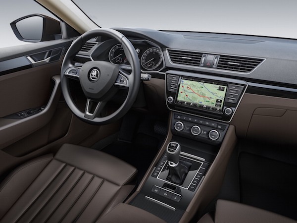 150203 SKODA Superb Interior LaK