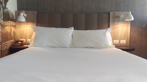 hotel-mercure-florence-firenze-italie-bed