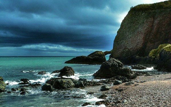 tournage-Game-of-Thrones-Cushendun-Caves-Irlande-du-Nord1